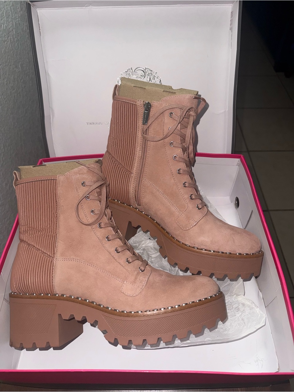 Vince Camuto Movelly Molva Pink Blush Suede Boots size 9